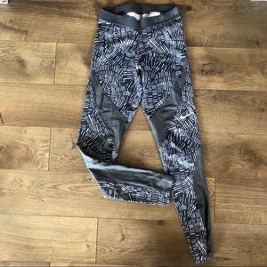 Nike Workout Fitness Leggings